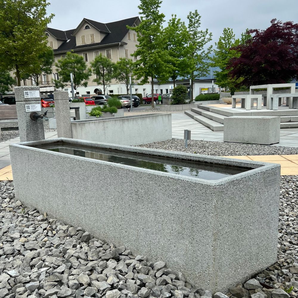 RESIDENZA Brunnentrog rechteckig, ALPINA edelweiss, gestrahlt, inkl. Standrohr 1 1/4"