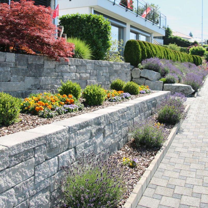 SANTURO Landhausmauer Typ 2, 2-seitig gespalten, schwarz-weiss, Kanten gebrochen